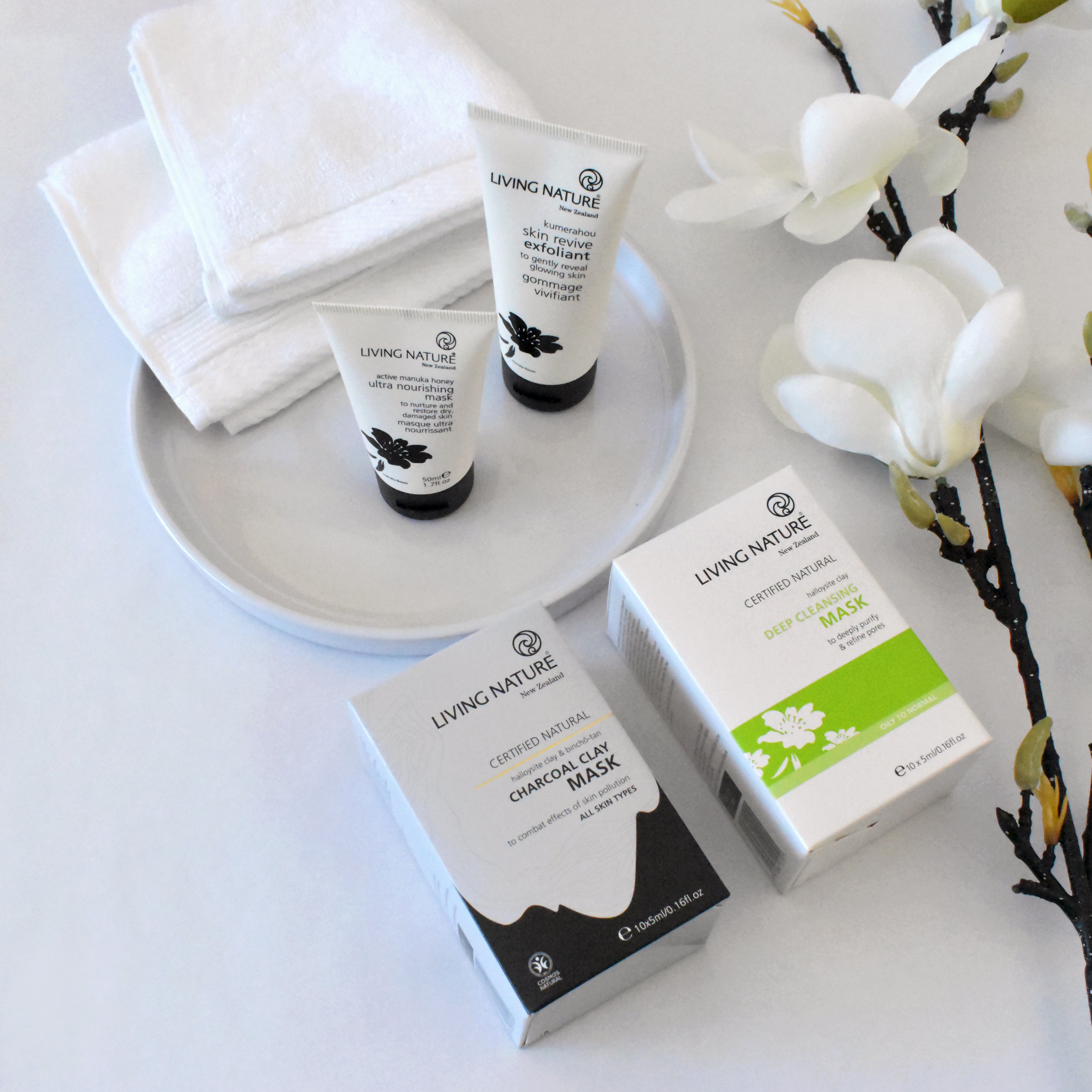 Multi Masking with Living Nature