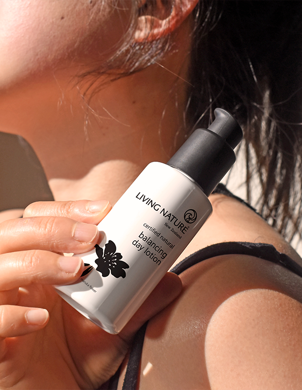 Balancing Day Lotion lifestyle photo