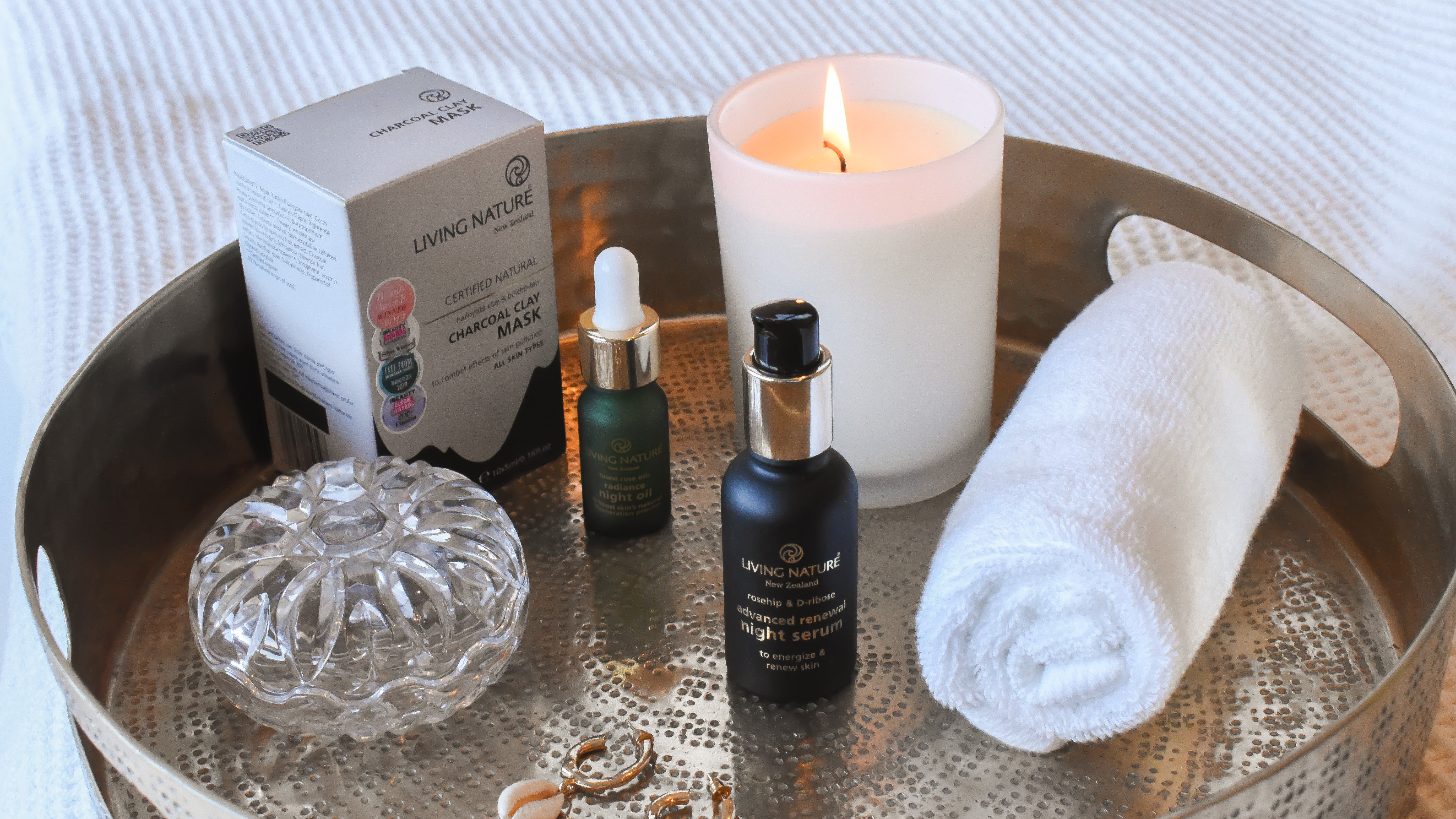 Naturally Healthy Skin For the Holiday Season