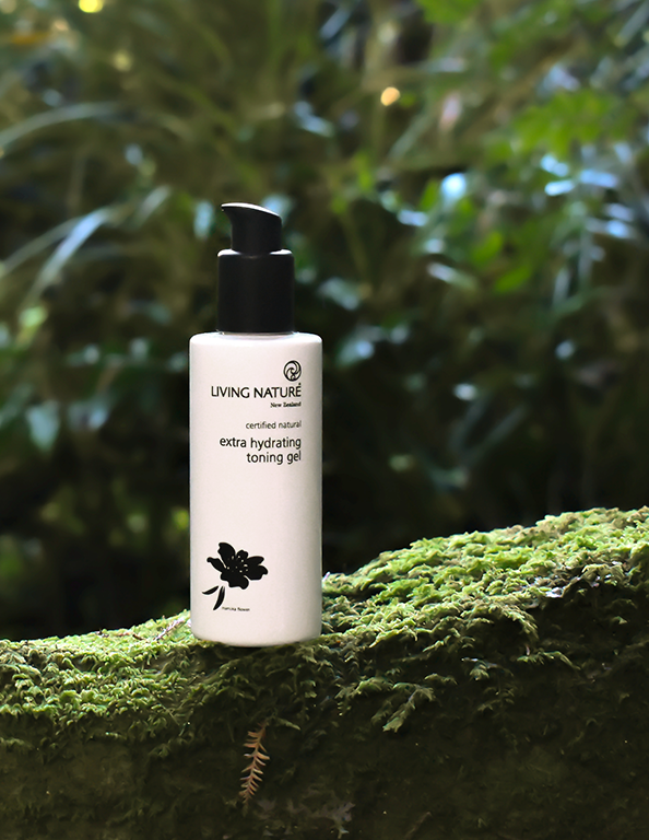 Extra Hydrating Toning Gel - lifestyle photo